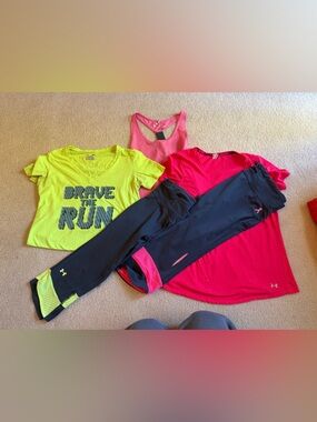Under Armour lot outfits, leggings hoodies shorts